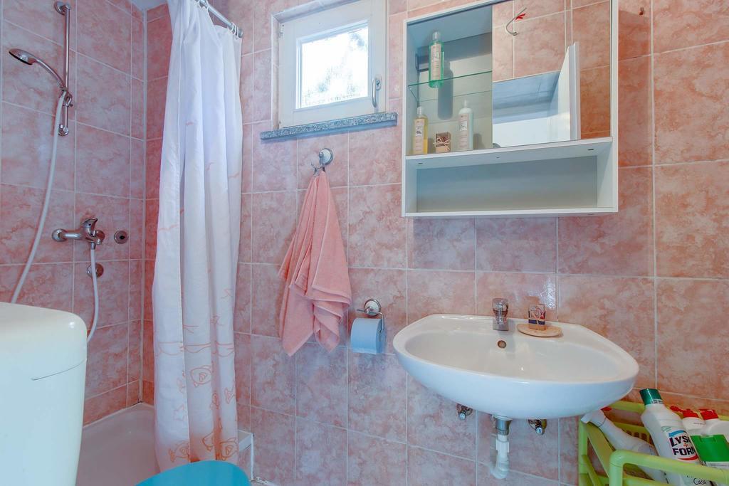 Narcis Central Apartment With Sea & City Views Veli Lošinj Exterior foto