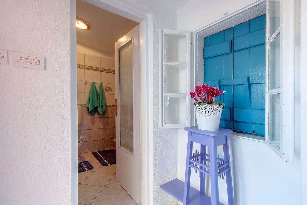 Narcis Central Apartment With Sea & City Views Veli Lošinj Exterior foto