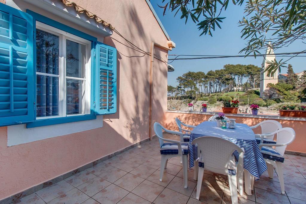 Narcis Central Apartment With Sea & City Views Veli Lošinj Exterior foto